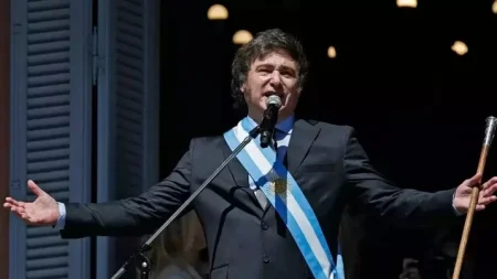 Kolumbiya və Argentina arasında vəziyyət gərginləşir: Kolumbiya Argentina diplomatlarını deportasiya etdi