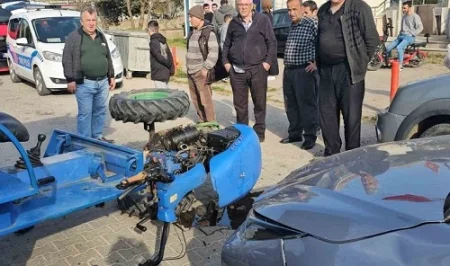 Avtomobil 4 təkərli motosikletlə toqquşdu:2 yaralı