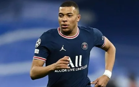 Kilian Mbappe: "Baş rolda olmaq istəyirəm" 