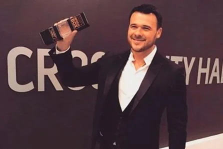 Emin Ağalarov bəyəndiyi Azərbaycan müğənnilərinin adını çəkdi