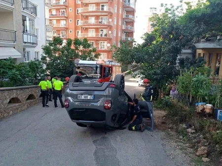 Avtomobil aşdı:1 azyaşlı olmaqla, 3 nəfər yaralandı