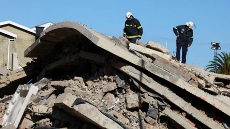 Cənubi Afrikada binanın çökməsi səbəbindən ölənlərin sayı 32 nəfərə yüksəldi