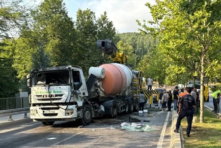 Betonqarışdıran maşın aşdı