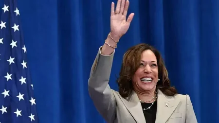 Kamala Harris üçün 200 milyon ianə toplandı