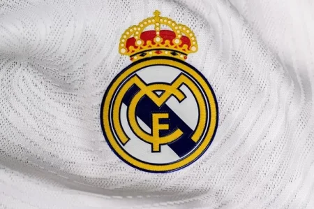 "Real Madrid" daha iki ulduz futbolçunu heyətinə qatmağı düşünür