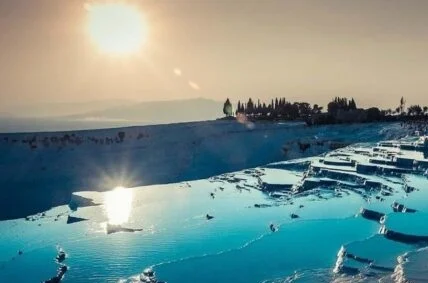 Rusların ” ağ cənnət” adlandırdığı, Kleopatranın çimdiyi məşhur hovuz – FOTOLAR