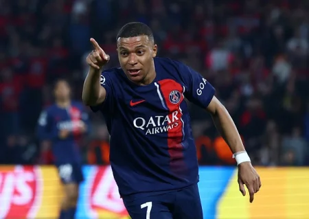 PSJ və Mbappe arasında gərginlik davam edir