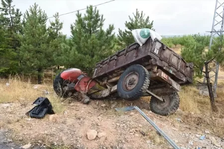 Avtobus və traktor toqquşdu: 1 ölü, 1 yaralı