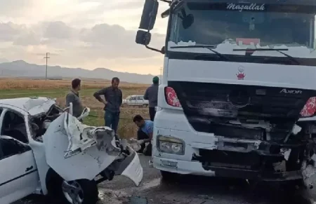 TIR və minik avtomobili toqquşdu: 1 ölü, 3 yaralı