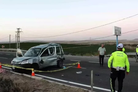 Avtobus gözləyən müəllimləri yük maşını vurdu: 1 ölü, 5 yaralı