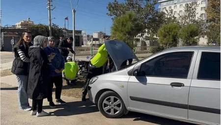 Motosiklet və minik avtomobili toqquşdu: 2 yaralı